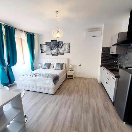 Villa Volta 3 Policlinico Монсеррато Екстер'єр фото